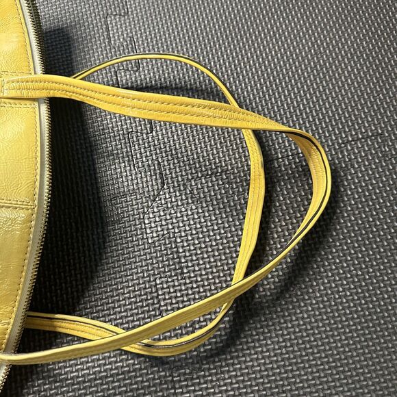 Coach Laura Beige Yellow Shoulder Tote Bag F18335 - Picture 7 of 8